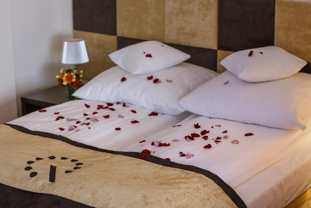Boutique Hotel'S II Rewolucji Lodž Exteriér fotografie